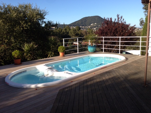 TERRASSE EN BOIS ET SPA